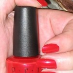 OPI F19 A Oui Bit Of Red_1